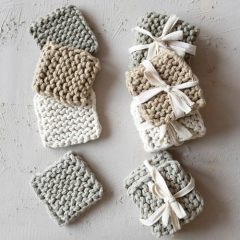 CREAM CROCHETED COASTER SET
