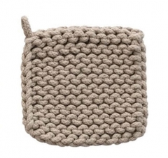 LIGHT GREY CROCHETED POTHOLDER
