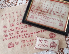 LT 1909: AN ANTIQUE REPRODUCTION & MINI DESIGN Pattern