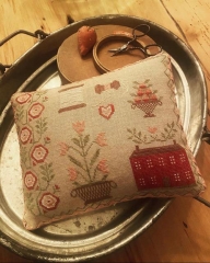 PRETTY IN PINK PINKEEP CROSS STITCH PATTERN