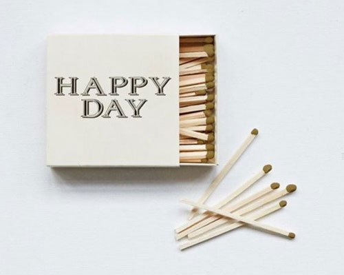 HAPPY DAY WOODEN MATCHES: Country Sampler - Spring Green, WI