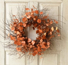 RED PENNY LEAF WREATH