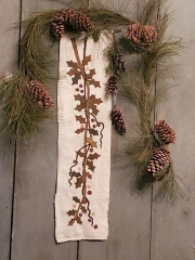 THE HANGING OF THE HOLLY WOOL APPLIQUE KIT (Includes Pattern)