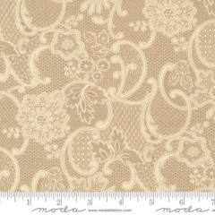 LYDIAS LACE BY BETSY CHUTCHIAN 31681-17
