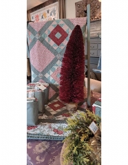 CHRISTMAS BOTTLE BRUSH TREE 6.75" x 21.5"- RED