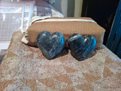 MARBLE HEART - Dark Tone - Each one varies in color