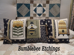 BUMBLEBEE ETCHINGS KIT with 20 count Linen - MAKES 3 PILLOWS - Includes Pattern
