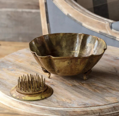 ANTIQUE GOLD BOWL WITH NEEDLE POINT FROG
